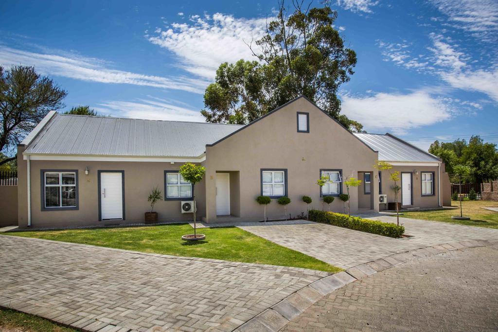 El Dorado 65 Luxury Self Catering Villa Oudtshoorn Ngoại thất bức ảnh
