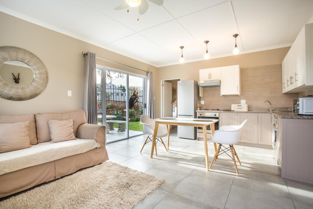El Dorado 65 Luxury Self Catering Villa Oudtshoorn Ngoại thất bức ảnh